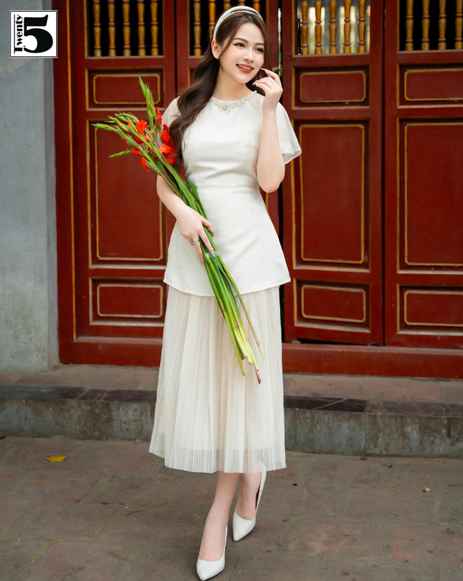 kèm chân váy] Áo dài cách tân chất gấm hoa phối tay voan áo dài cách tân  thời trang ngày tết | Shopee Việt Nam