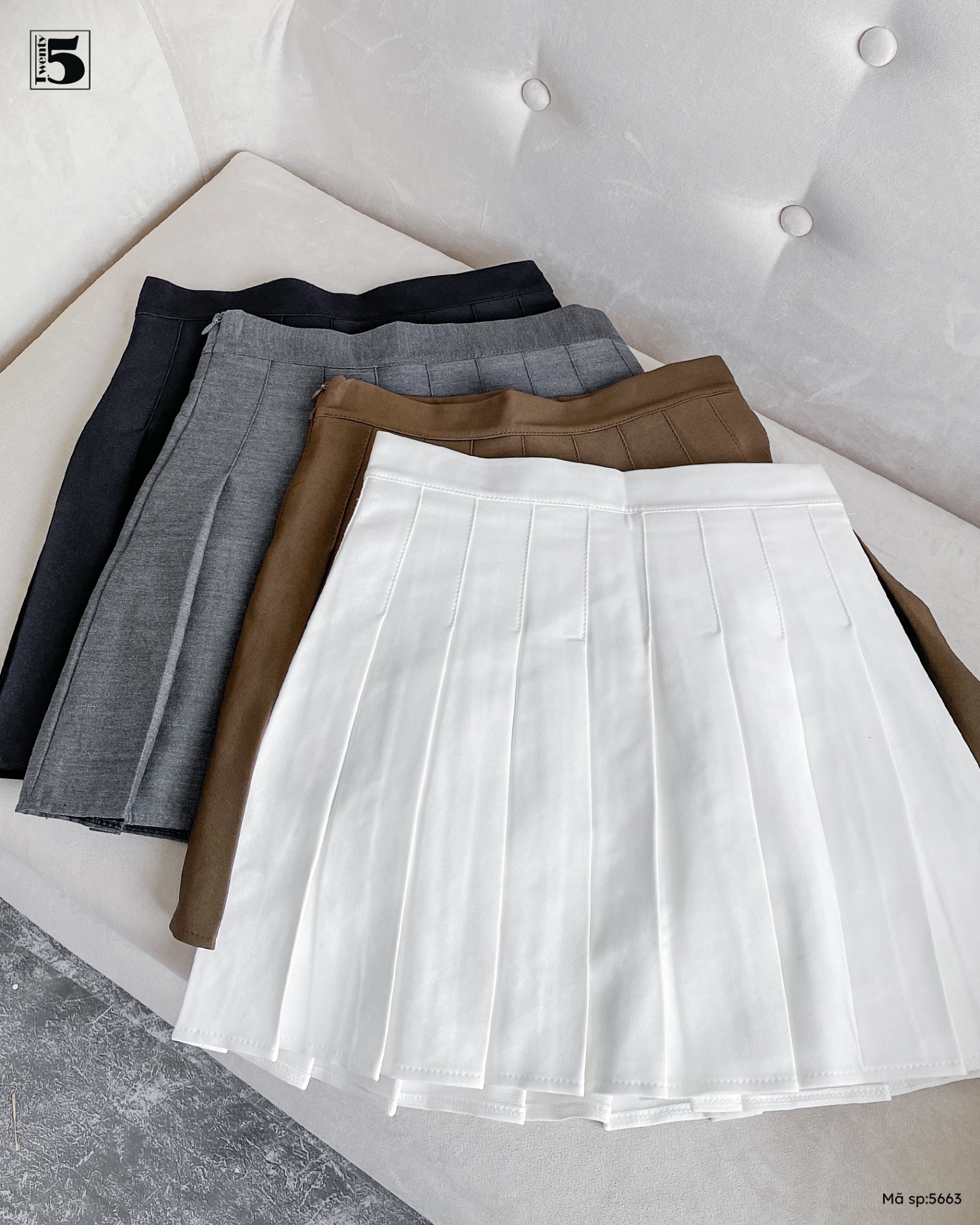 Mua Chân váy tennis xếp ly to 3 màu trendy đen trắng xám thời trang Banamo  Fashion 5321 - XÁM,XL tại Banamo Fashion Bigsize | Tiki