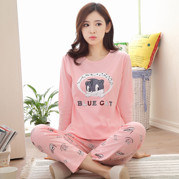 Bộ đồ ngủ dài hồng phấn