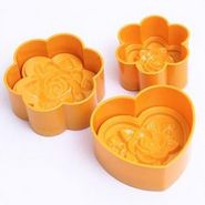 KHUÔN BÁNH TRUNG THU NHỰA 50gr, HÌNH HOA NHỎ, BAKE KING