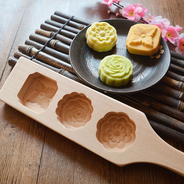 KHUÔN TRUNG THU TRUYỀN THỐNG, GỖ, 3 MẶT, HÌNH HOA, VUÔNG