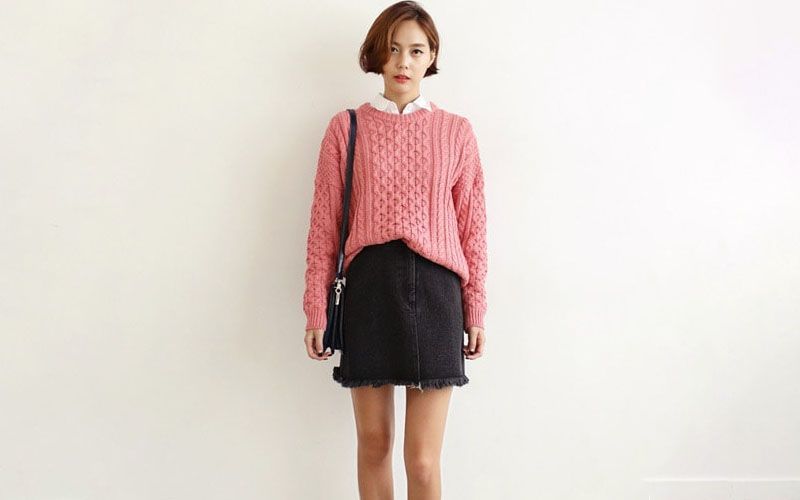 Váy jean kết hợp áo sweater