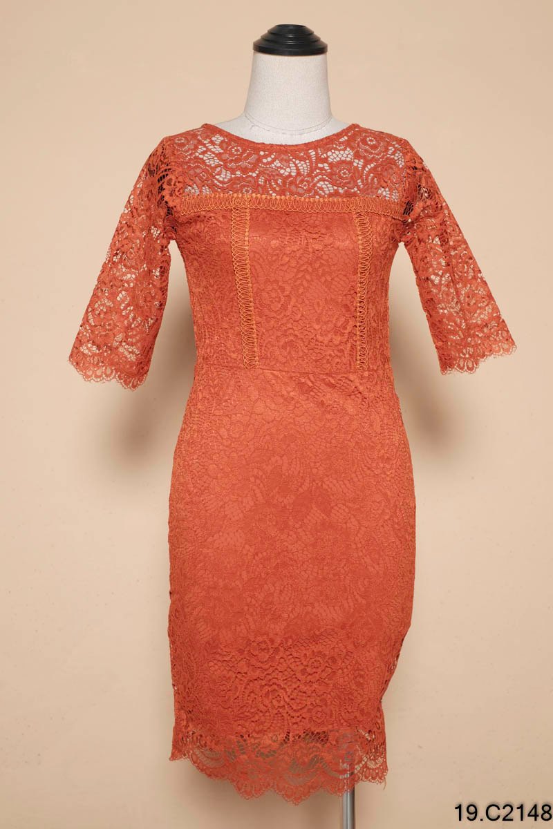 Váy Đầm Ren Đẹp - Đầm xòe đỏ cổ tròn hoa ở ngực Giá bán:... | Facebook