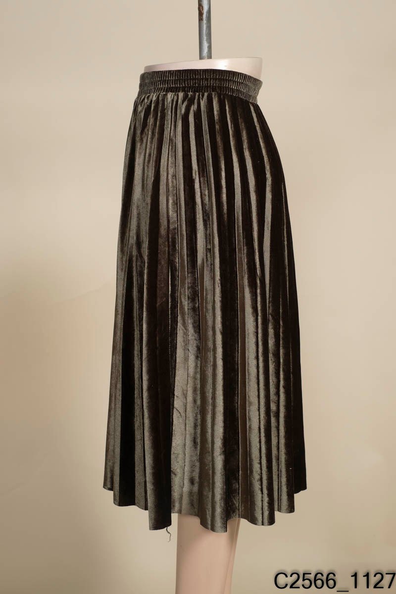 Đầm Nhung Ngắn 2 Dây Phối Nơ CRYSLAU LD20008 Màu Xanh Rêu Đáng Yêu Chất Vải  Nhung Cao Cấp - Đầm, váy nữ | ThờiTrangNữ.vn