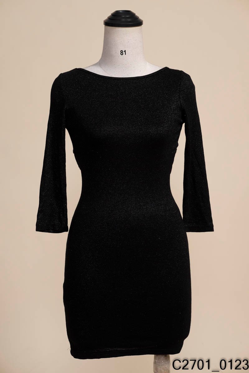 Sỉ Đầm đen body thêu hoa vải bố tại sileshop.com - thế giới thời trang