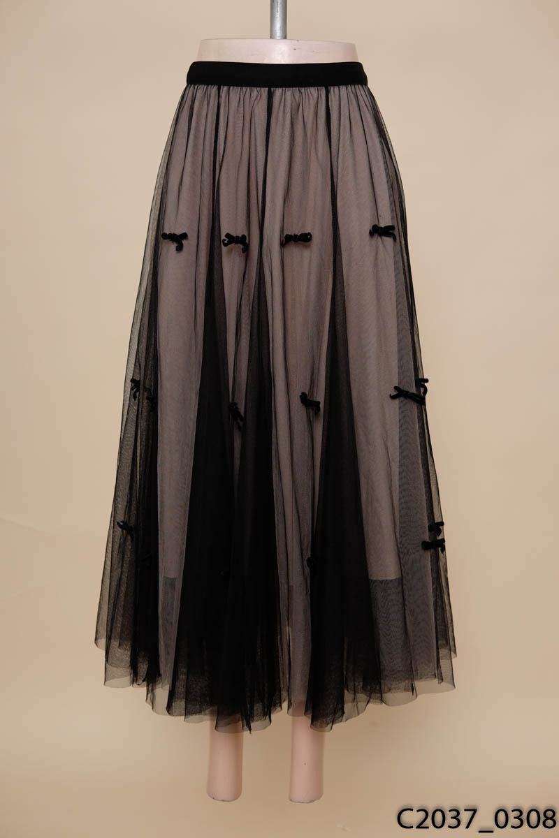 Chân váy dài lưới ren... - Váy Maxi Thời Trang Bình Dương | Facebook