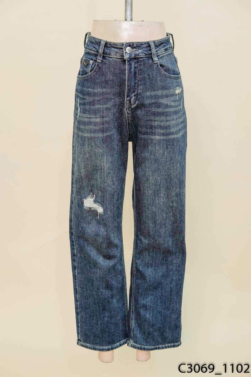 Quần jeans xanh