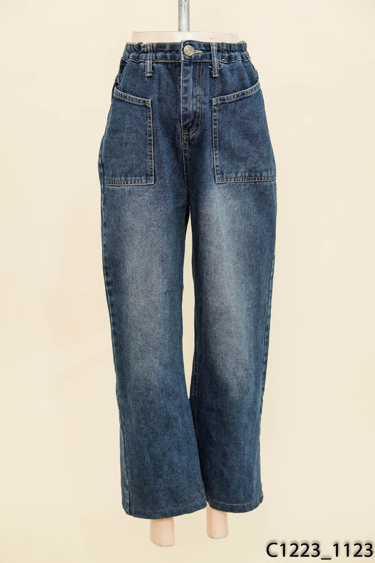 Quần jeans xanh