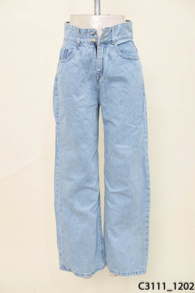 Quần jeans xanh