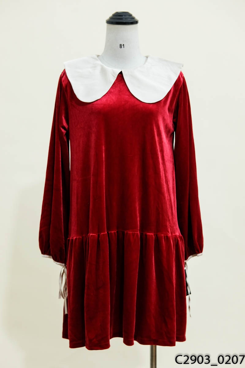 Đầm babydoll nhung đỏ New Tags