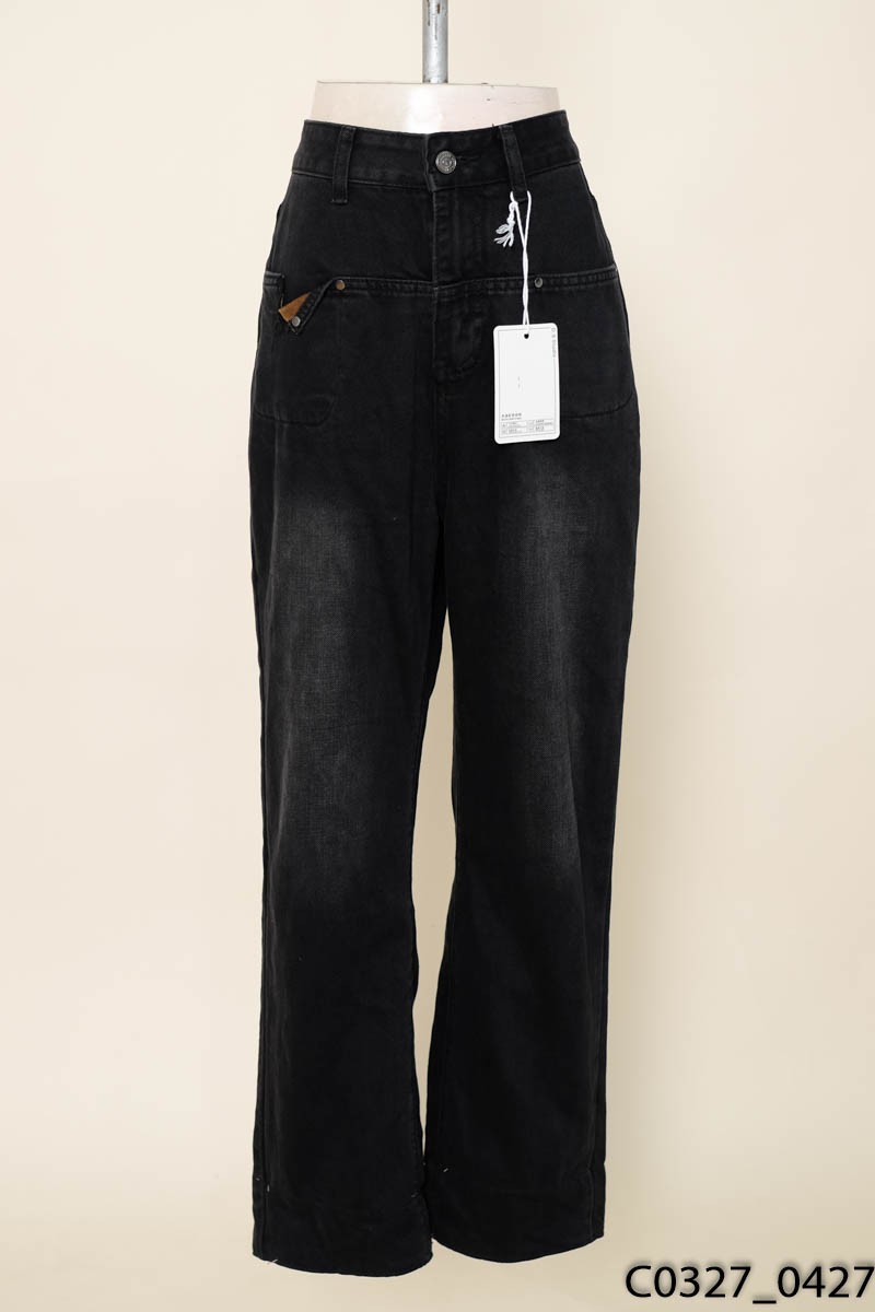 Quần jeans đen New Tags