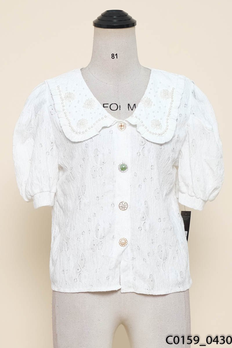 Áo ren trắng cổ đính trai