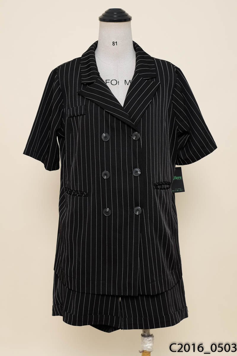 BÉO -Set blazer đen kẻ trắng
