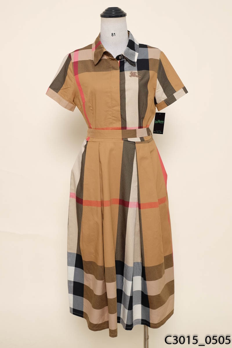 BURBERRY- Đầm nâu caro