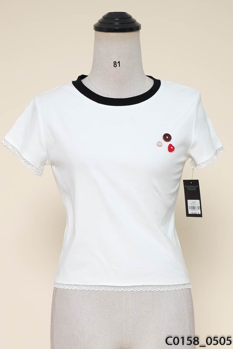 Áo trắng viền ren New Tags