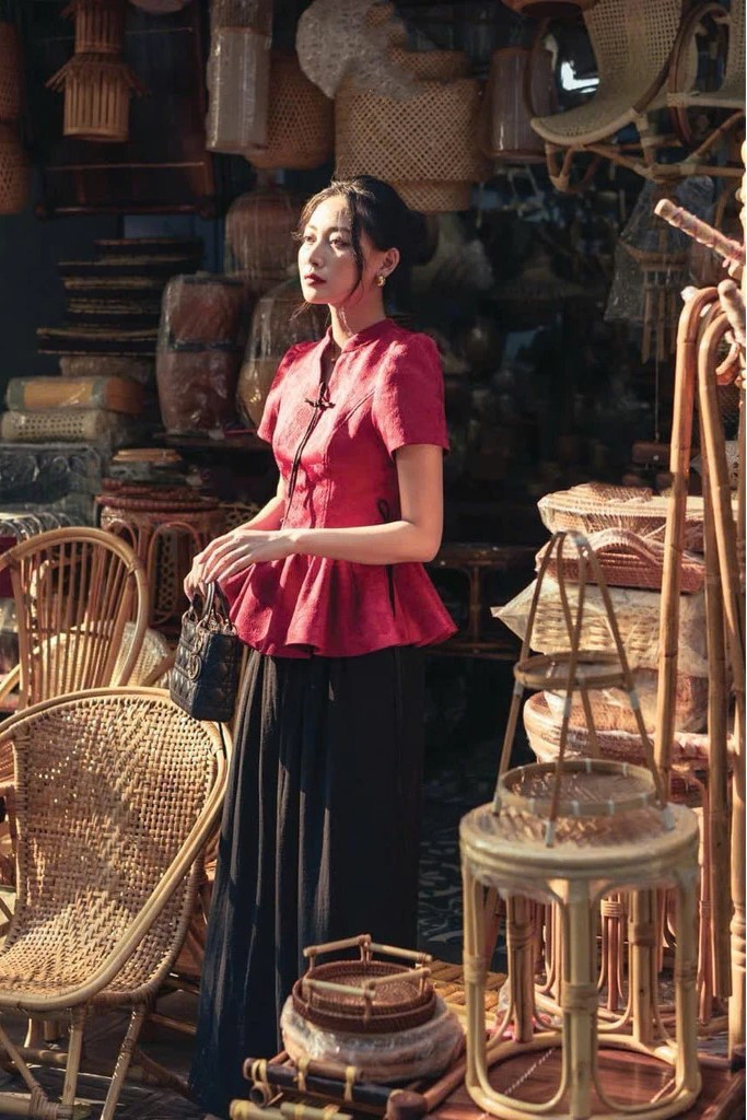 BOHEE- Áo đỏ tay bồng