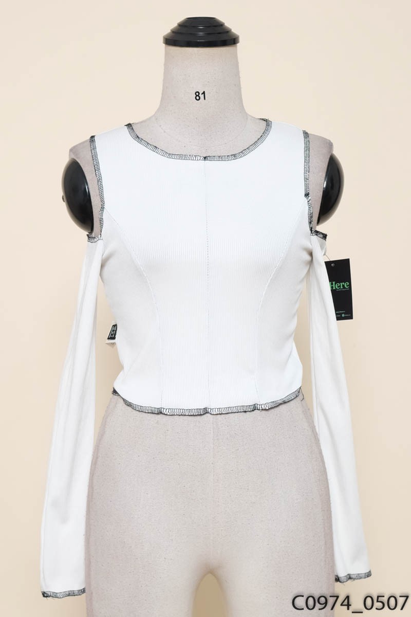 Áo kiểu trắng chỉ đen Shein