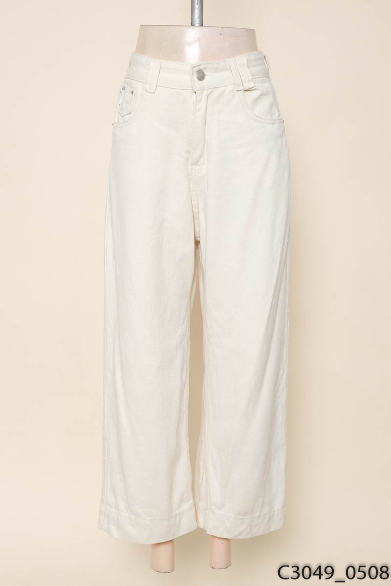 Quần jeans trắng kem