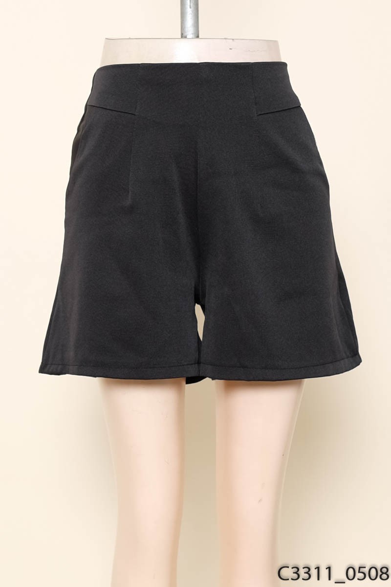 Quần short đen