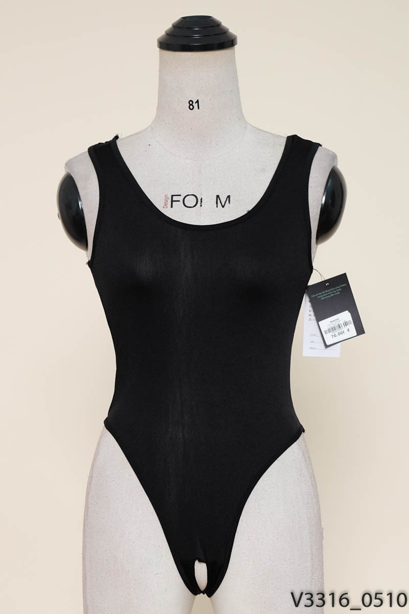 Jumpsuits đen 2 dây New Tags