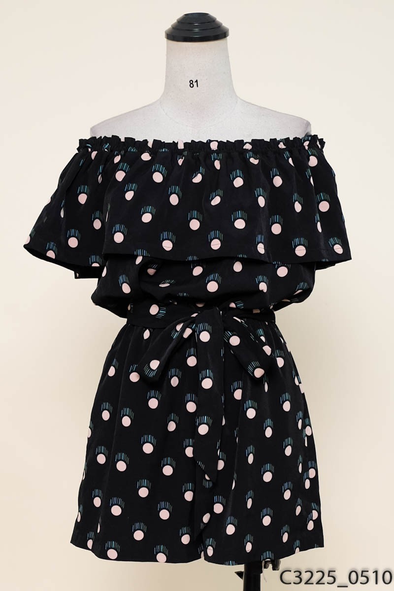 Jumpsuit đen họa tiết Ivy Moda