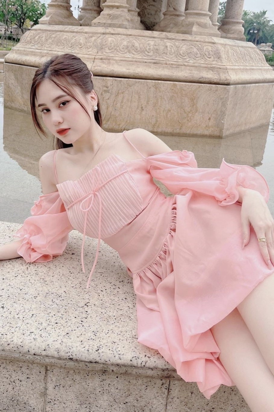 AGUJA- Đầm cam đào