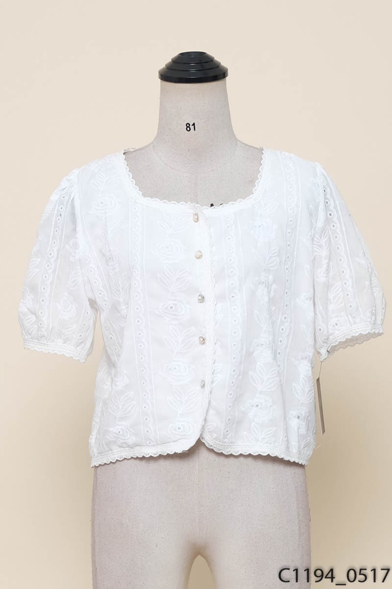 Áo trắng cộc tay