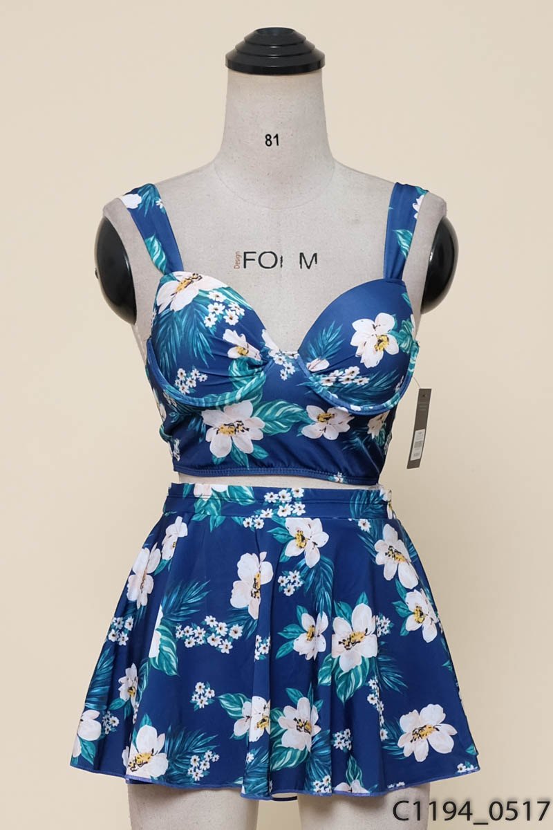 Set bikini xanh hoa trắng New Tags