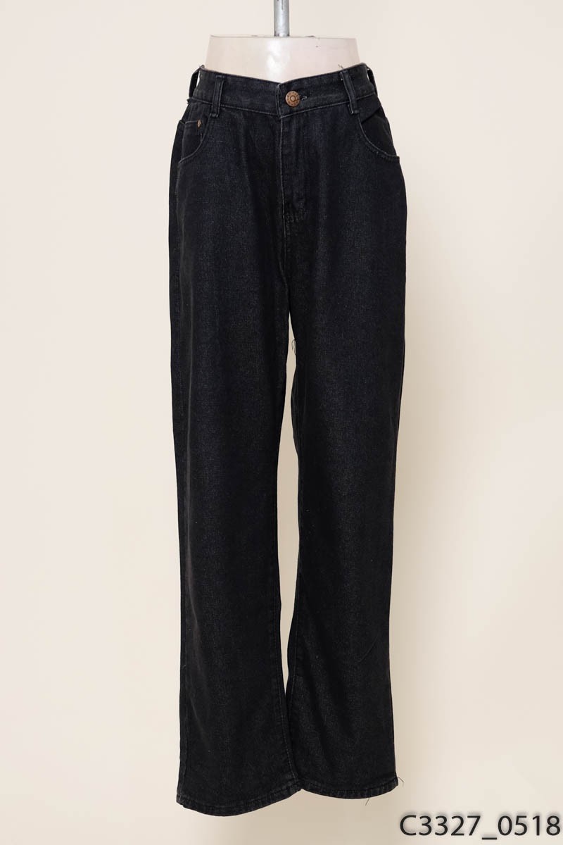 Quần jeans đen