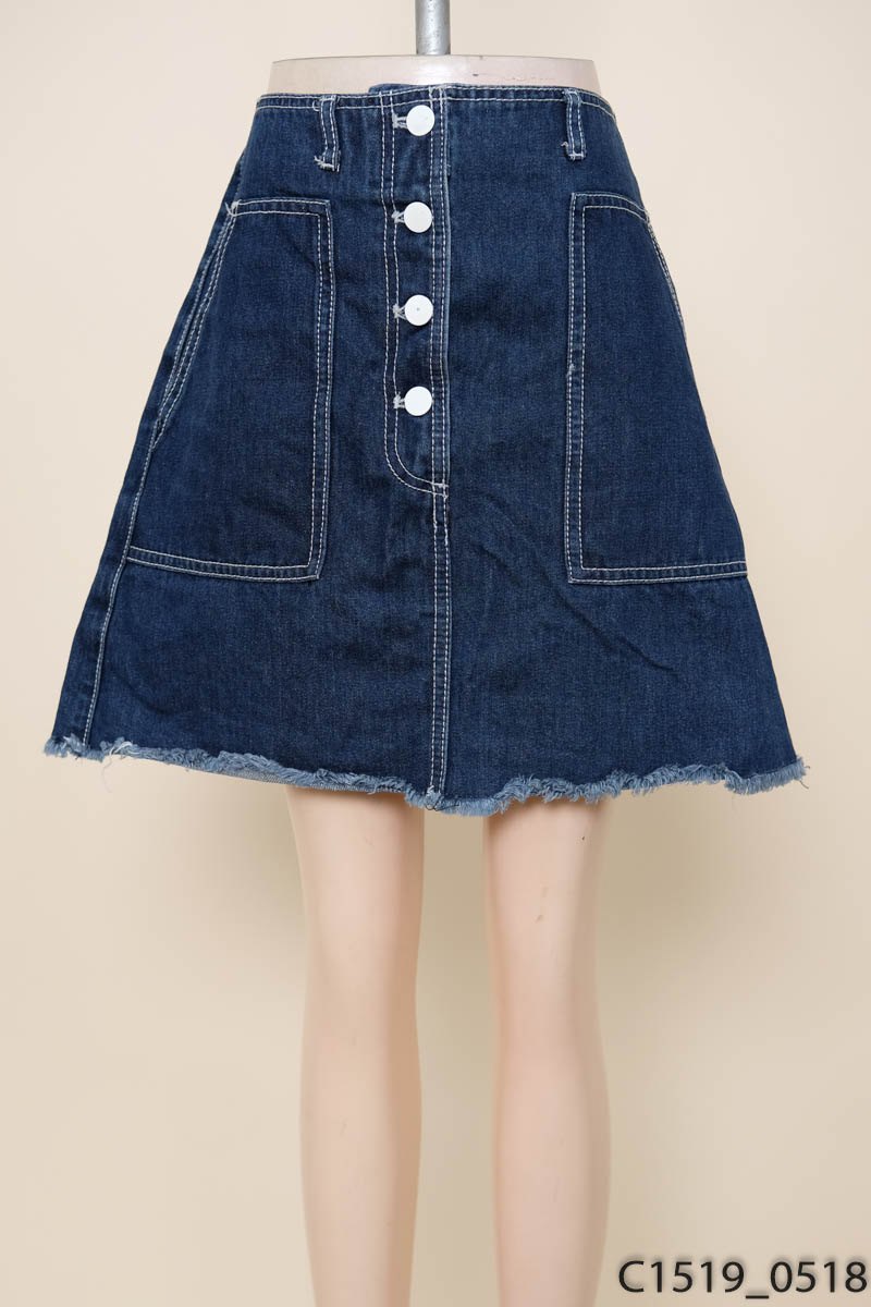 Chân váy jeans cúc trắng
