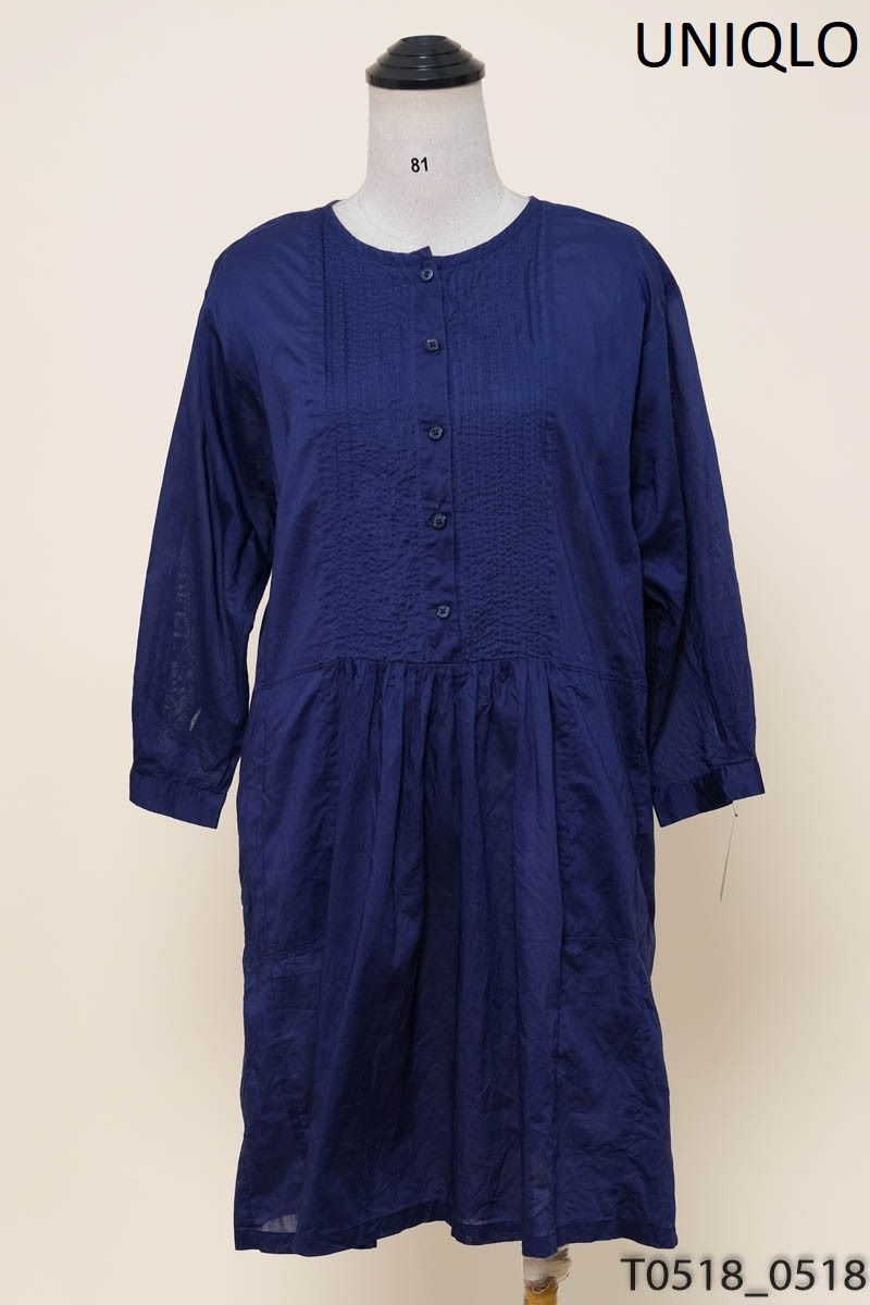 Đầm xanh dài tay Uniqlo