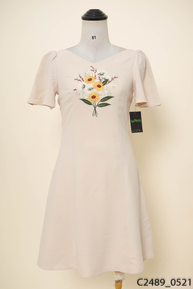 Đầm be thêu hoa Adore Dress