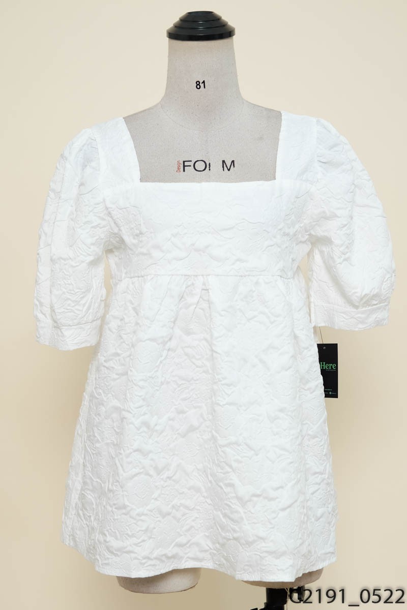 Áo trắng tay bồng