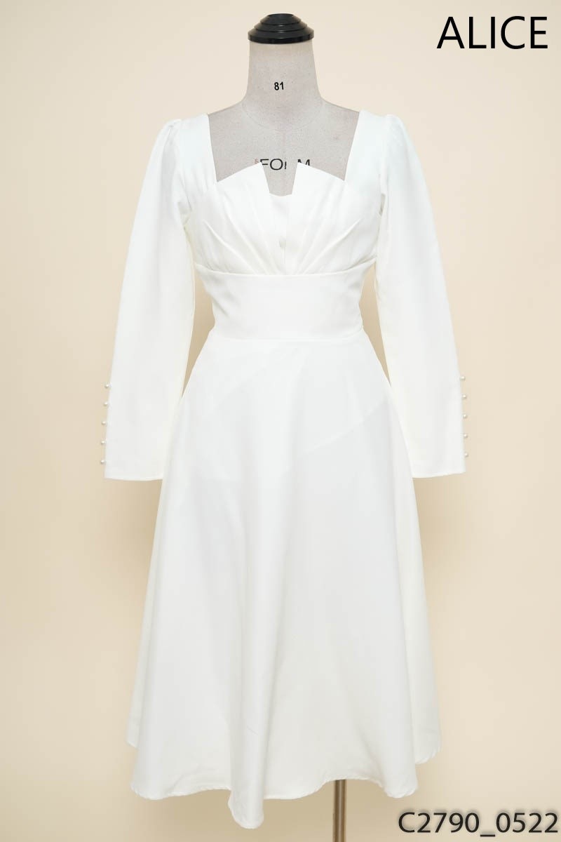 ALICE- Đầm trắng dài tay New Tags