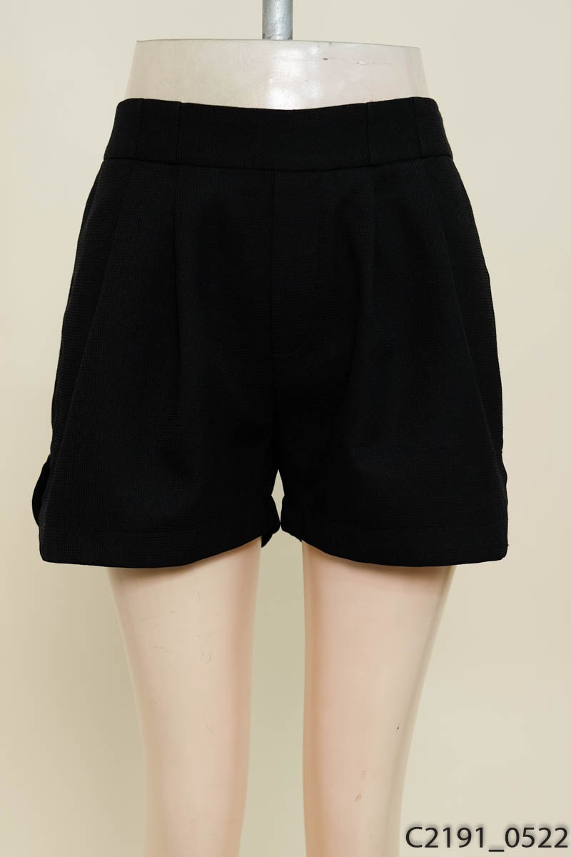 DOT - Quần shorts đen