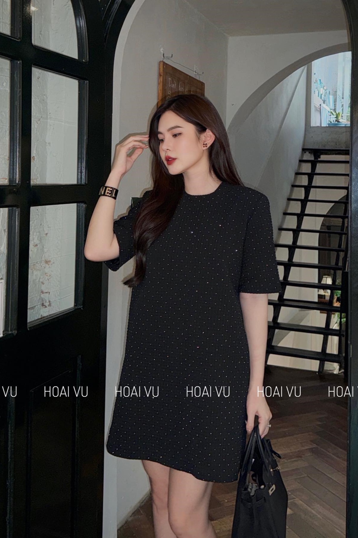 Đầm đen cộc tay Hoai Vu Design