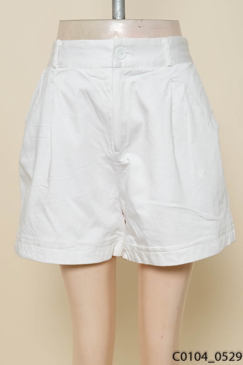 Quần shorts trắng Eva De Eva