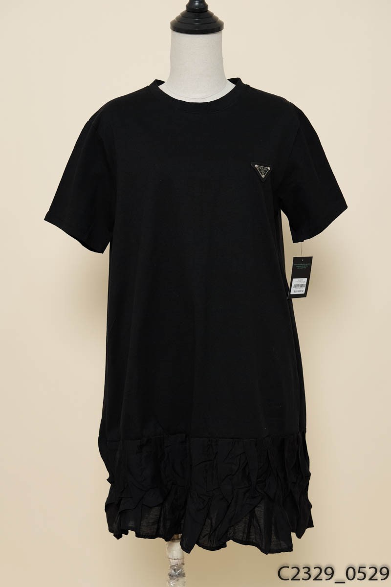 Đầm đen cộc tay New Tags