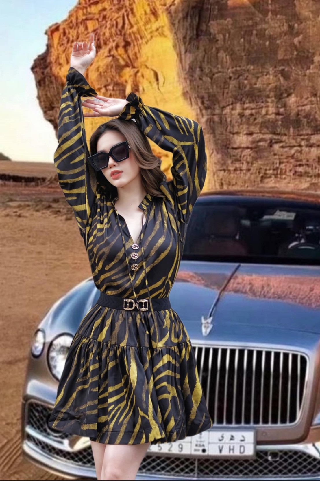 VIP STATION - Set áo + chân váy đen vàng