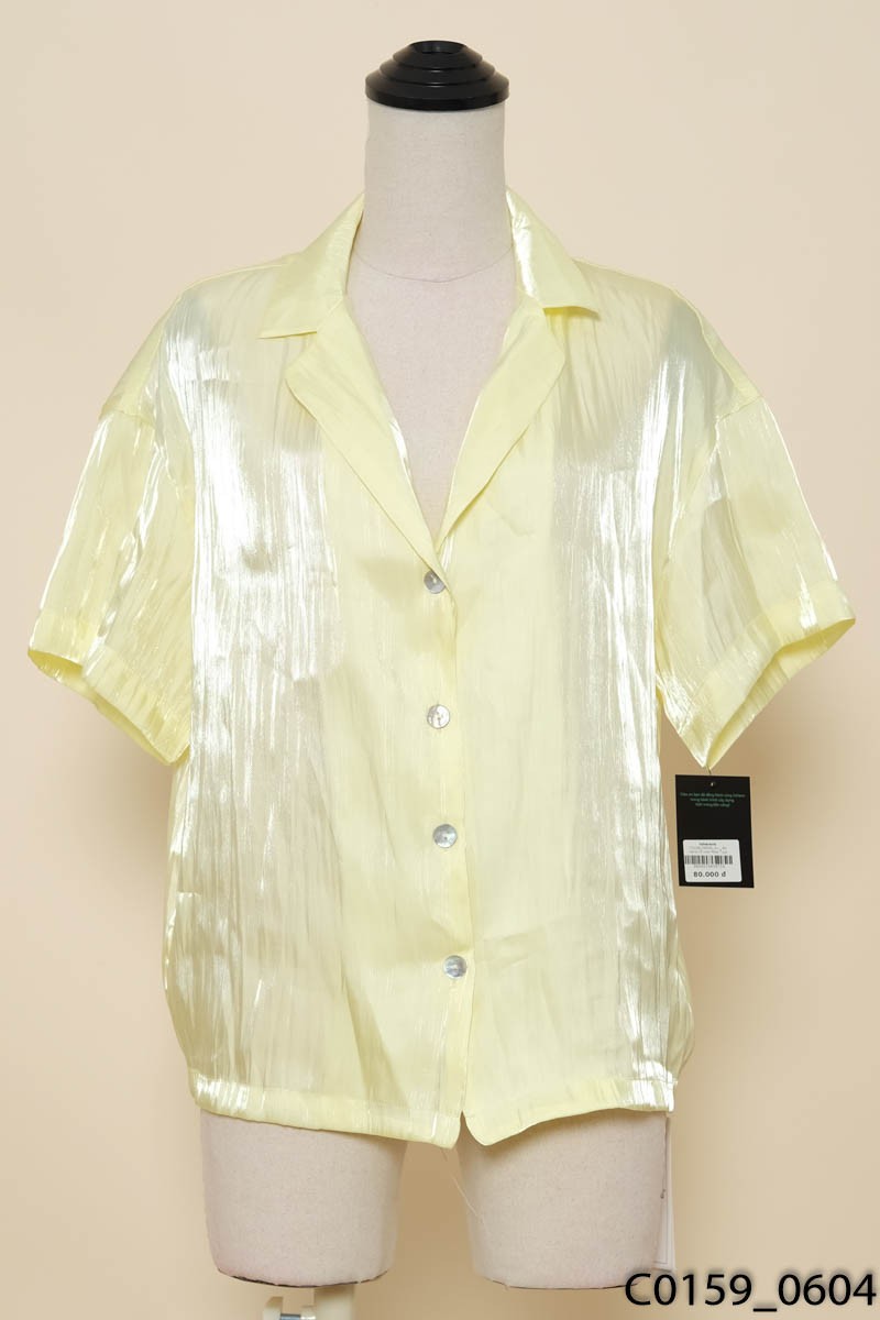 Áo vàng cổ vest New Tags