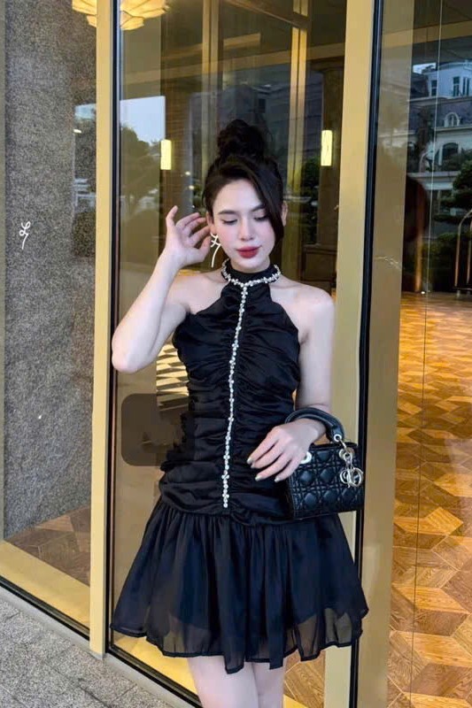 Đầm đen sọc đá New Tags
