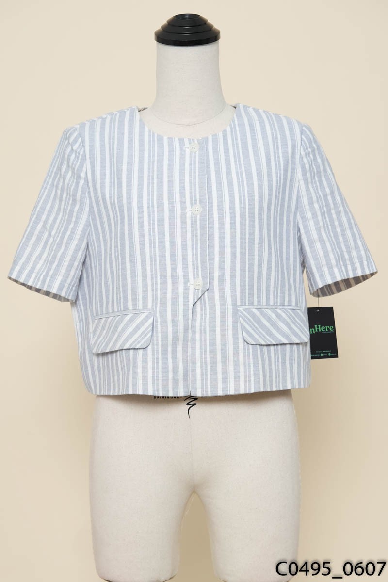 Áo xanh cộc tay