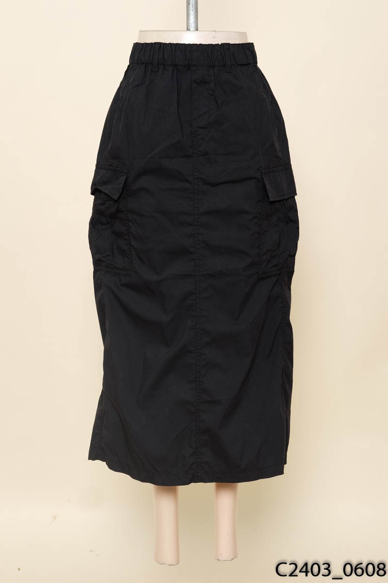 Chân váy túi hộp đen Uniqlo
