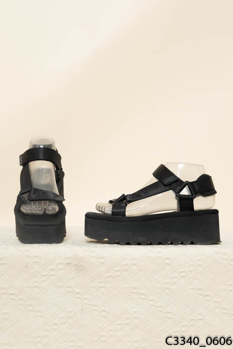 Dép sandal đen