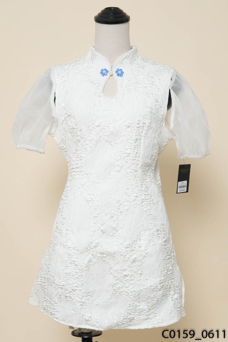 Đầm trắng tay voan New Tags