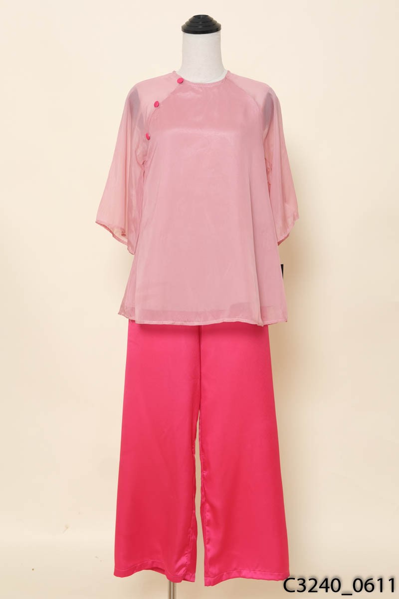 Set áo + quần hồng New Tags