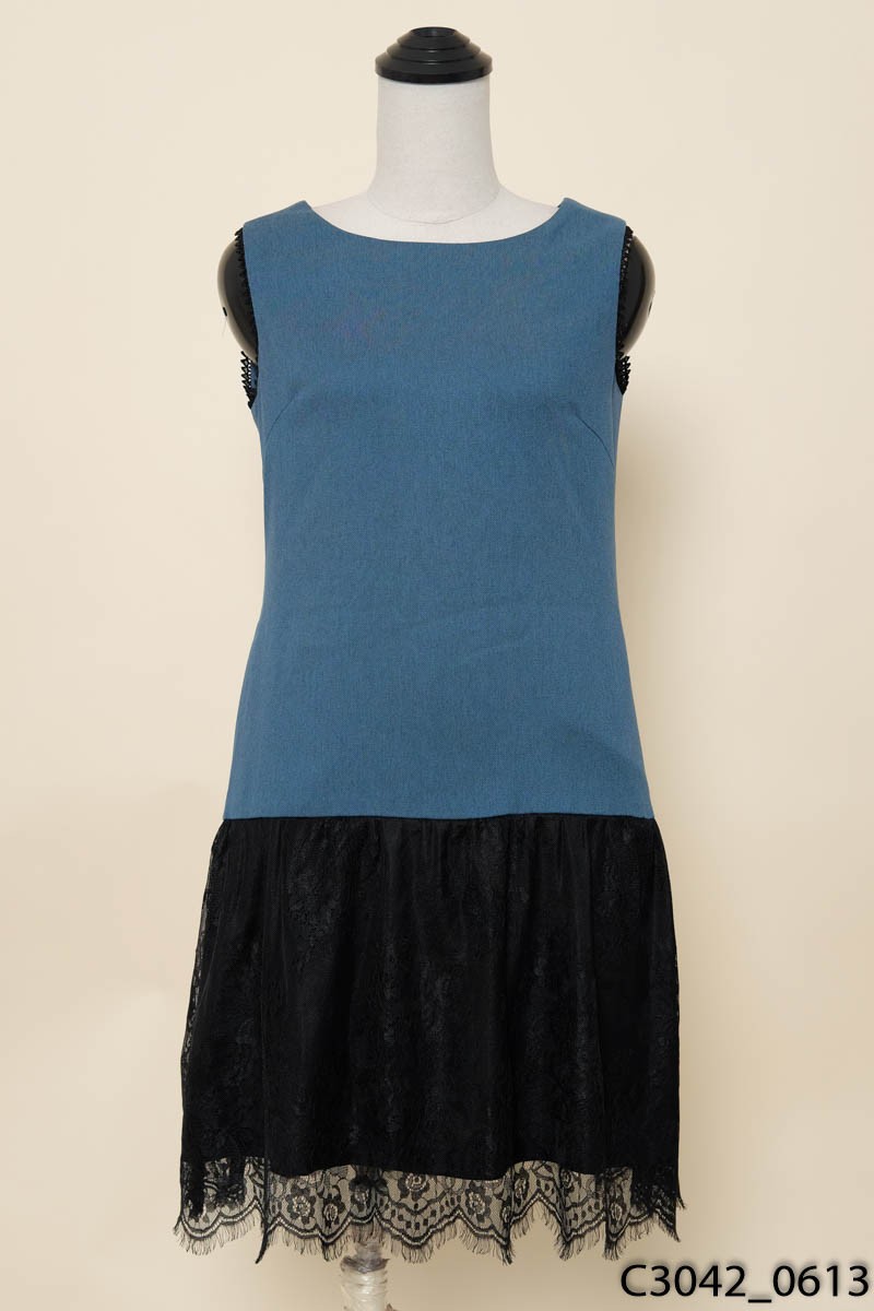 SIMPLE- Đầm xanh viền ren