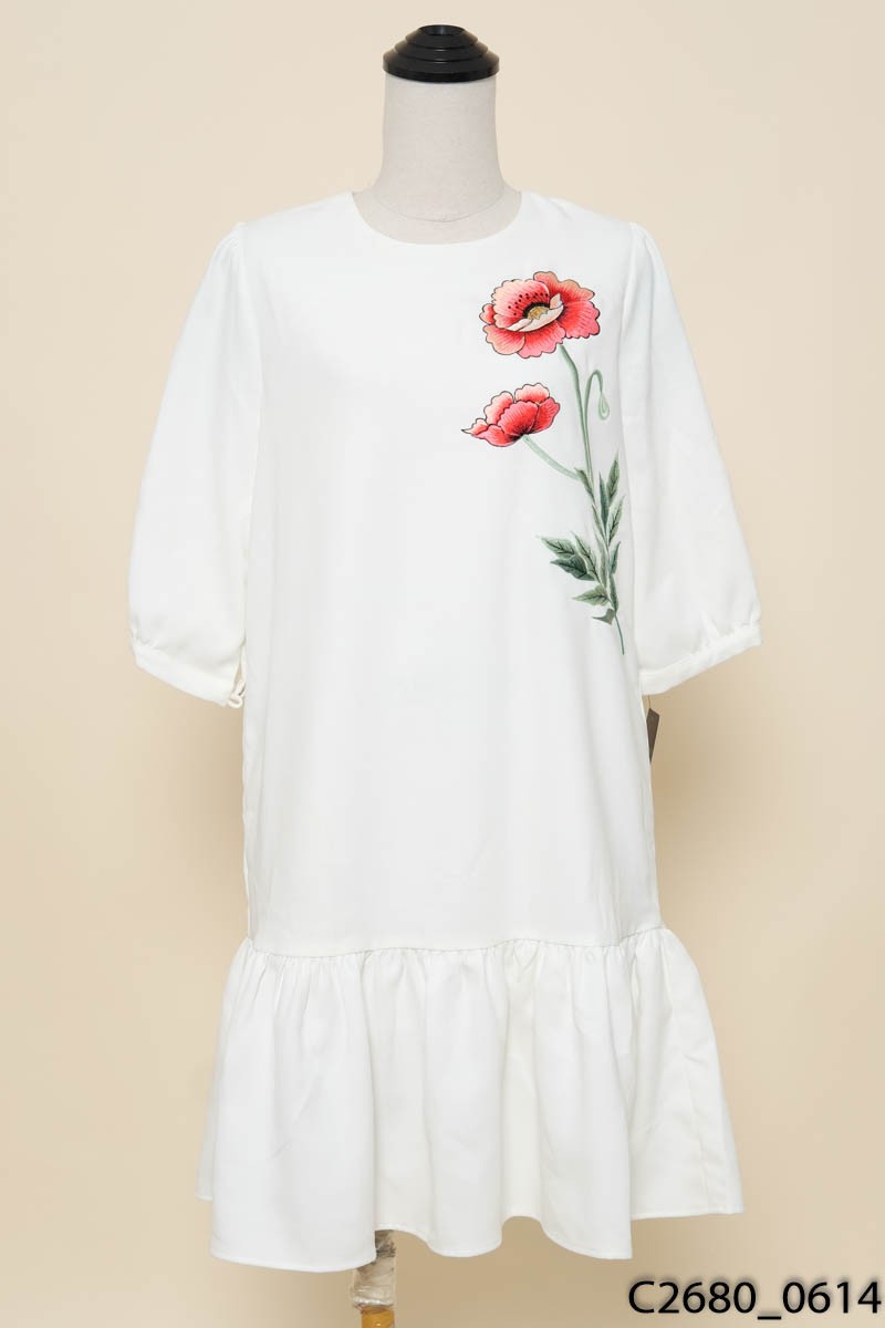 BIJIN BOUTIK - Đầm trắng thêu hoa New Tags