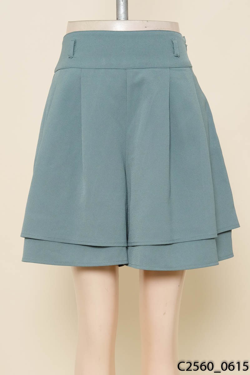Quần short xanh