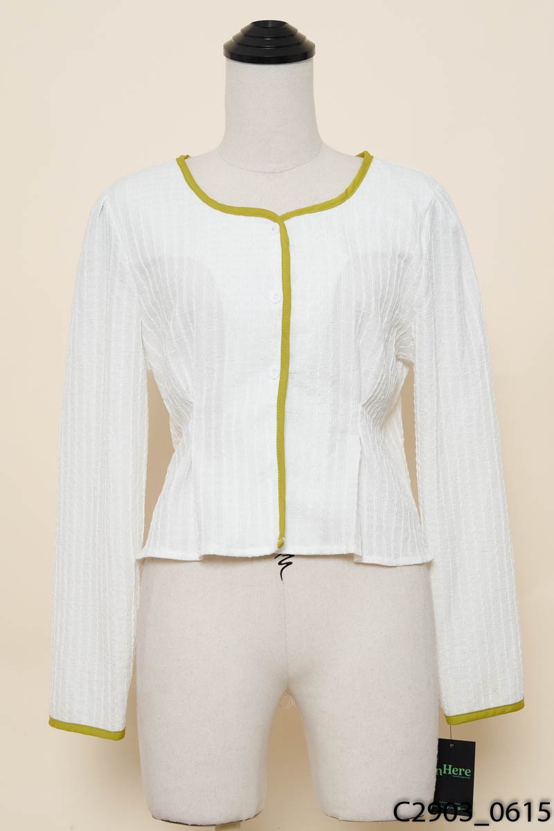 Áo trắng viền xanh